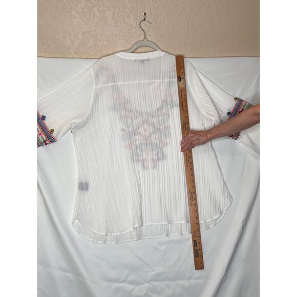 Calessa top size 1X white/multi pleats embroidery bell sleeve boho fairy angel - Picture 7 of 10